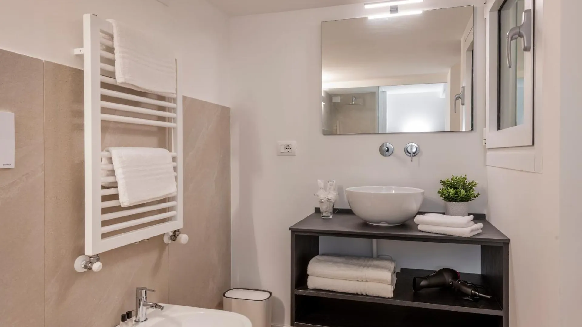Gasthof Bnbutler - Inbrera Suites - Giulianova, 1 Mailand