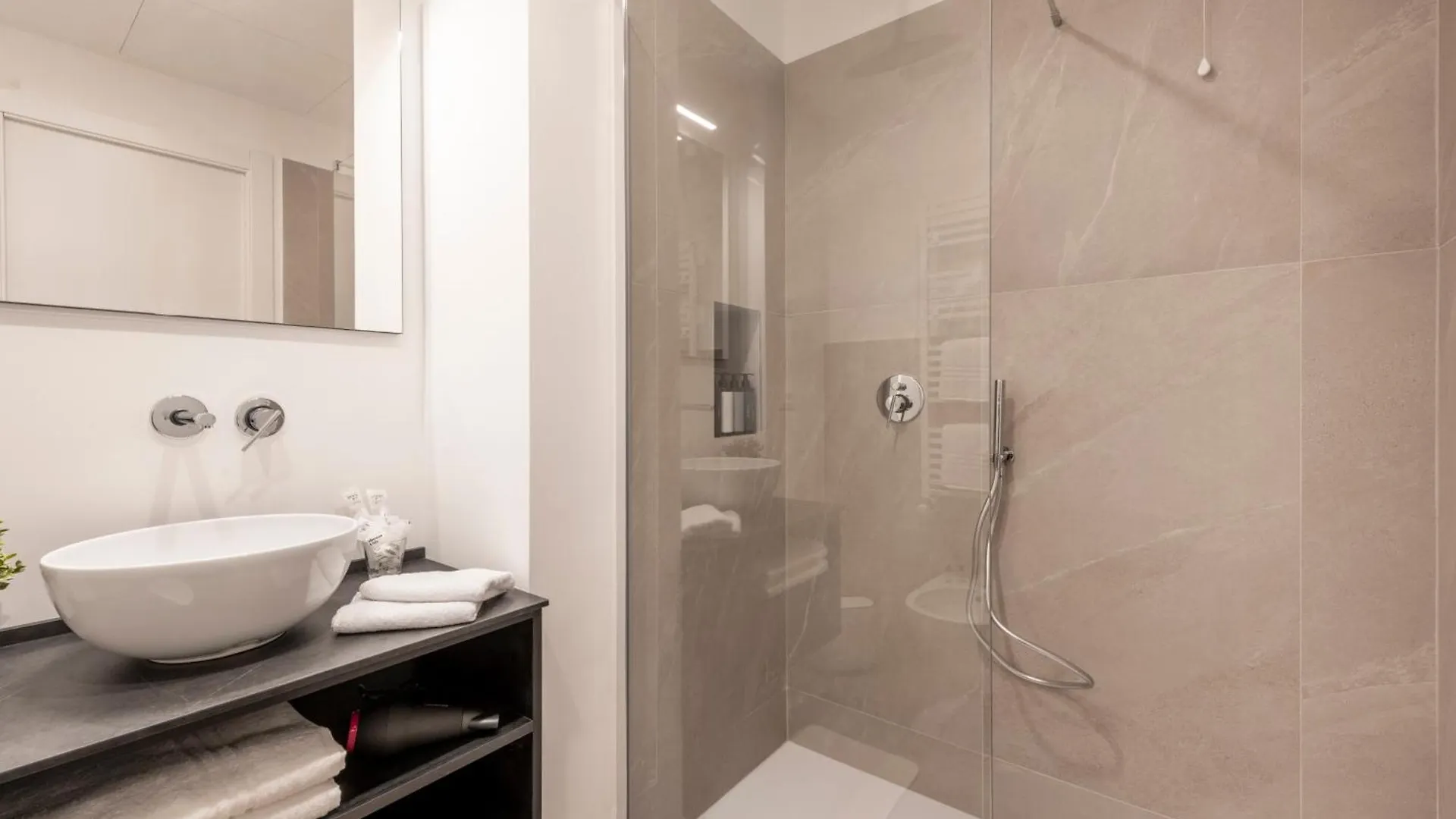 Gasthof Bnbutler - Inbrera Suites - Giulianova, 1 Mailand