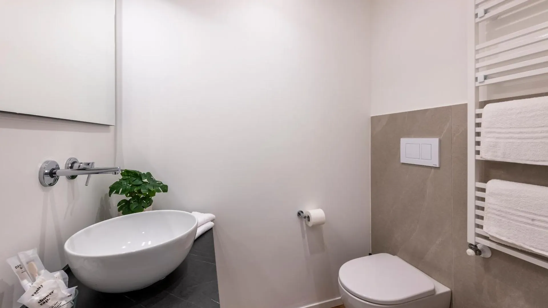 Bnbutler - Inbrera Suites - Giulianova, 1 Milan Italy